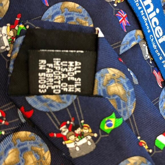 Unicef Mens Tie Silk Hot Air Balloon Santa Christmas Blue Necktie - Picture 5 of 5
